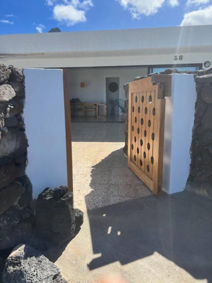 Lanzarote Famara Beach Bungalow Buitenkant foto