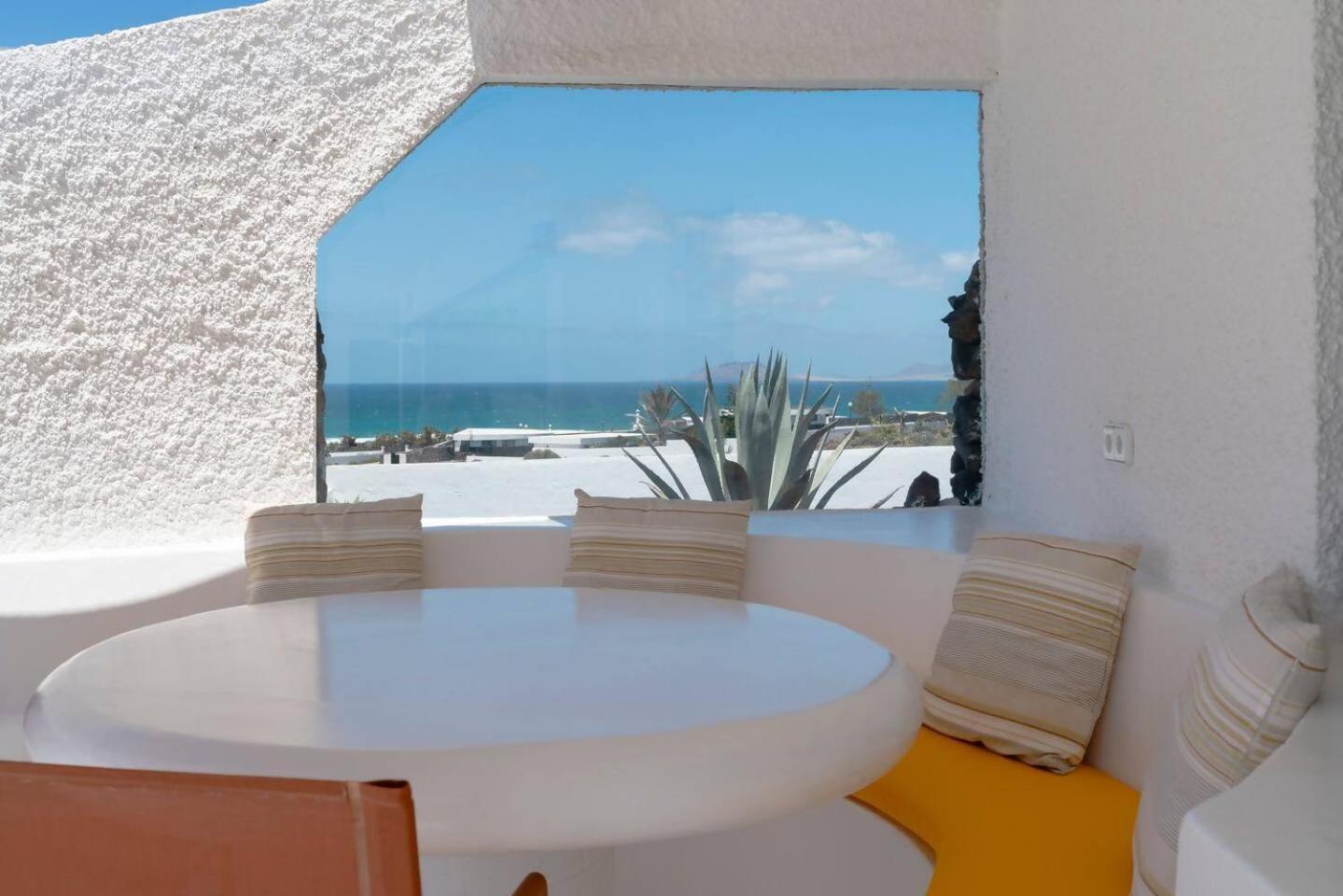 Lanzarote Famara Beach Bungalow Buitenkant foto